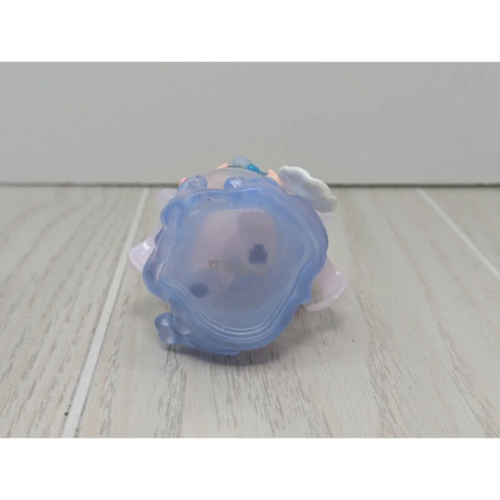FLORA Compendium of Materia Medica Blind Box Water Lily Figure Only